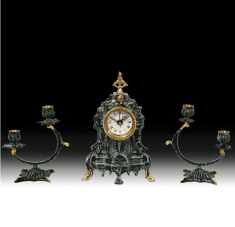 Часы каминные с канделябрами на 2 свечи (бронза, золото/синяя патина) Испания        