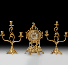 Часы каминные с канделябрами на 3 свечи (бронза, золото) Испания      