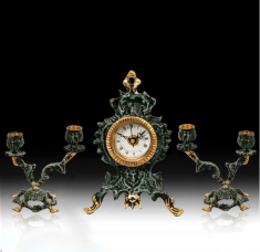 Часы каминные с канделябрами на 2 свечи (бронза, золото/синяя патина) Испания   